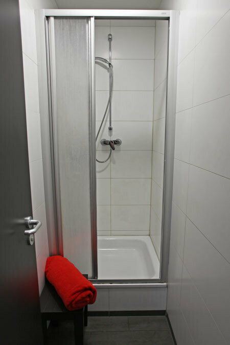 Gerodur shower facility for truck drivers