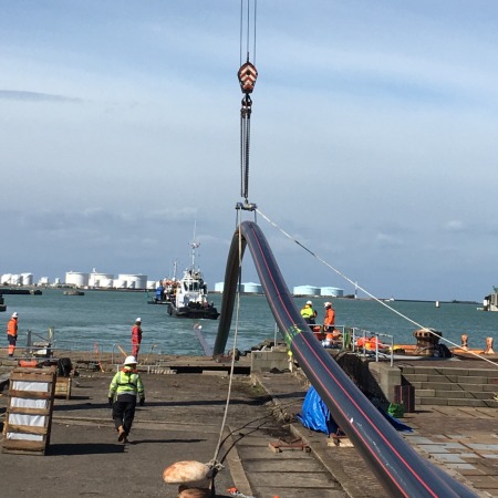 LHT® E-Power - Kabelschutzrohr für seeverlegte Hochspannungskabel Rohrstrangverlegung im Hafen
