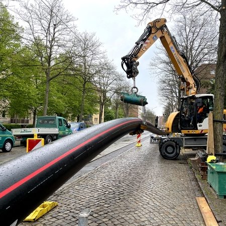 EMDS Kabelschutzrohr Kabeltrasse neue 110 kV  Leitungen zum Umspannwerk Leipzig I (Thekla) Kranstransport