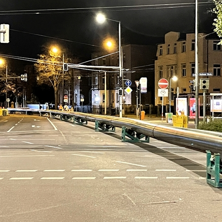 EMDS Kabeltrasse neue 110 kV - Leitungen zum Umspannwerk Leipzig I (Thekla) Rollenböcke Nachtverlegung