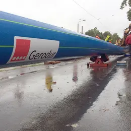 GEROfit® NEXUS Ortbares Schutzmantelrohr Trinkwasserdruckrohr PE100-RC punktlastbeständig Rollenböcke