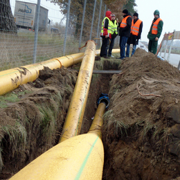 GEROfit® R Gasrohr Relining Radom (Polen) Schutzmantel Rohreinzug Graben